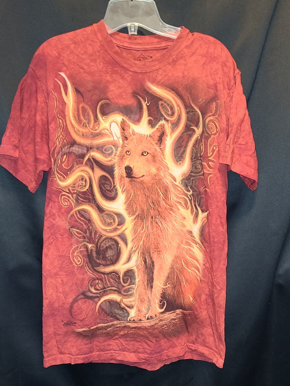 The Mountain T Shirt Mens L Red Tie Dye Wolf Fire Flames 2011 SZ MED